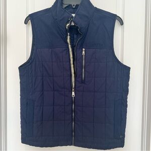Orvis Navy Quilted Men's Vest with Zip Chest Pocket Sz M